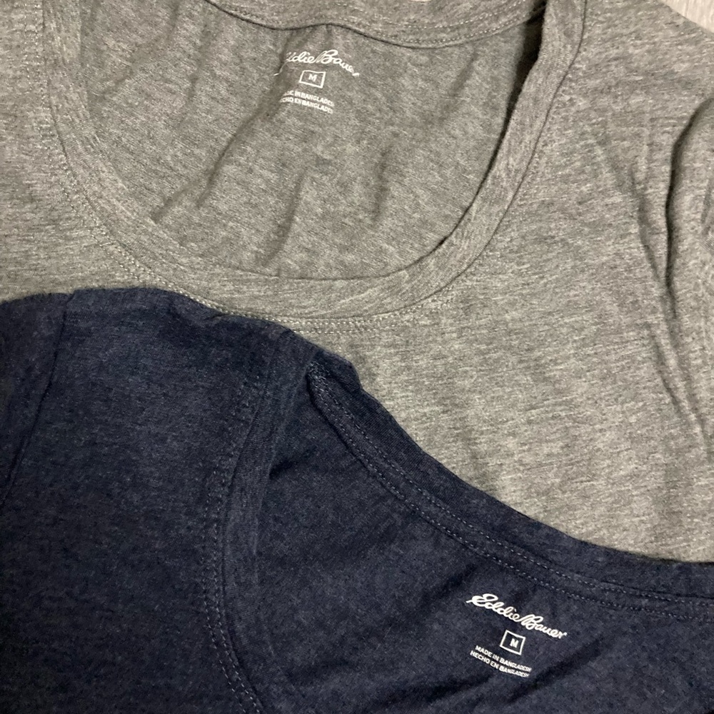 Eddie Bauer 2 Shirt Lightweight Grey and Blue Bundle Medium - Picture 2 of 13